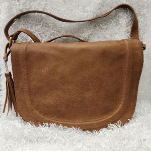 Amelie Galanti Saddle Bag Crossbody Shoulder Bag Flap Purse with Tassle